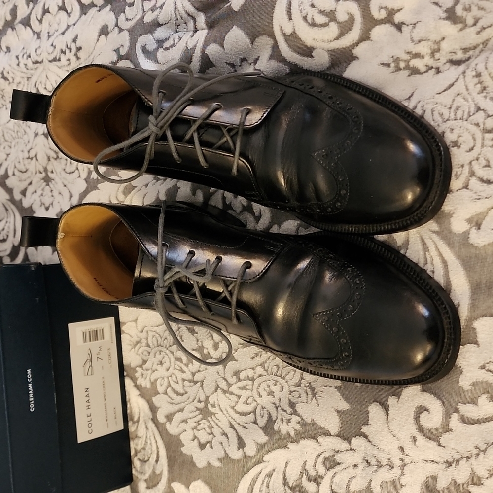 Men dress boot Cole Haan size 7.5M C12673 Williams Wng Chka II Black used